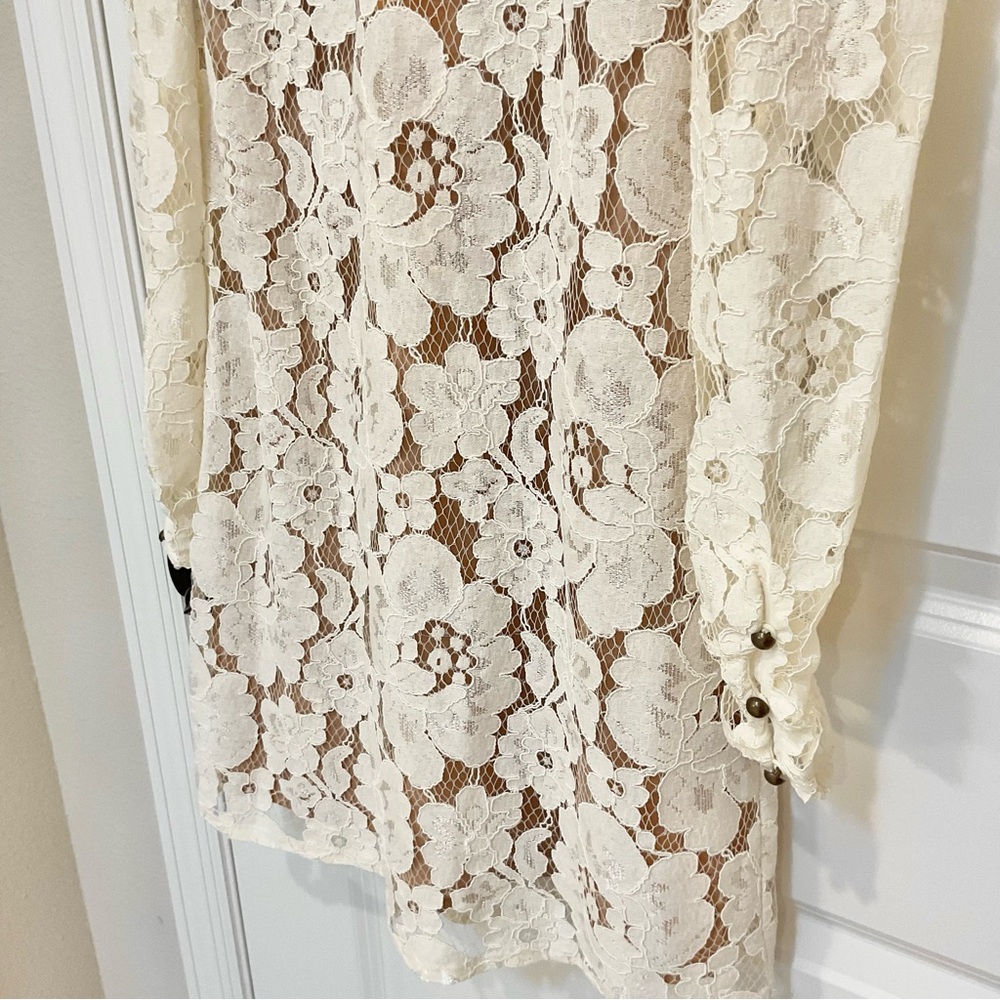 WAYF Emma Puff Sleeve Lace Dress Size XS, EUC - Picture 5 of 7